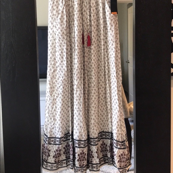 Zara Trafaluc Maxi skirt. - Picture 4 of 4